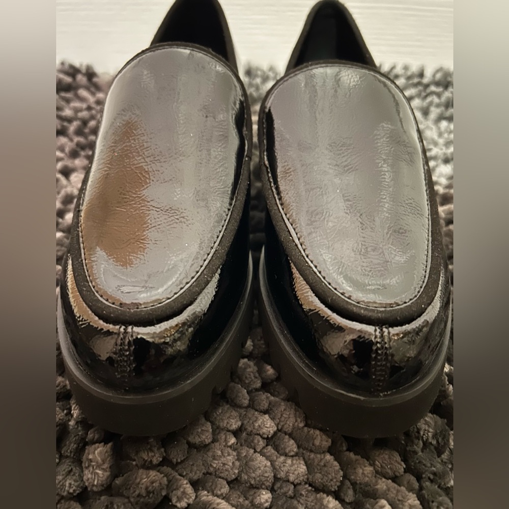 Brand new Donald Pliner Eclipse Patent Leather Loafers Size 5.5 & 8.5 - Picture 4 of 14